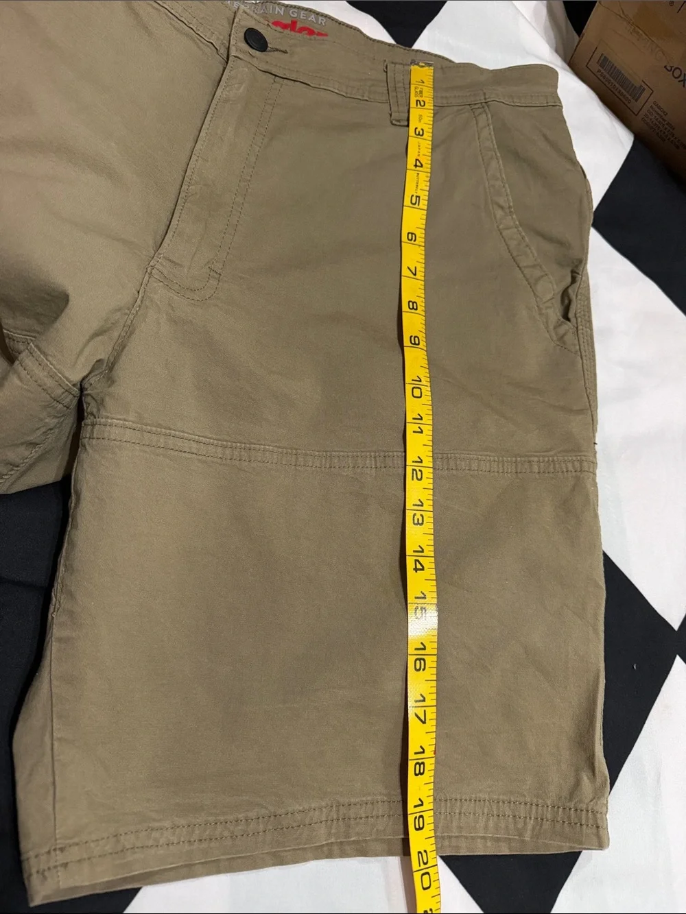 Wrangler Men's Tan Hybrid Utility Shorts